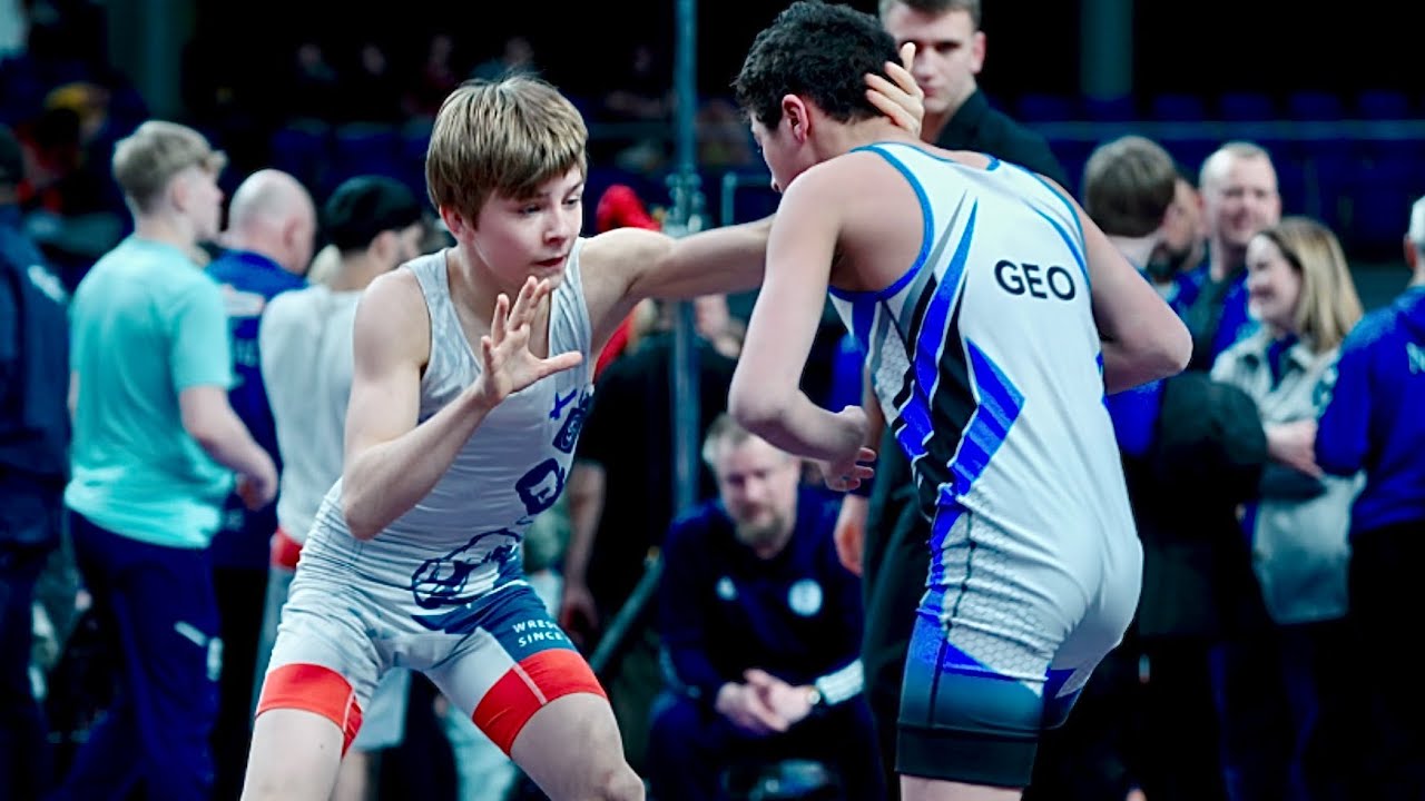 U15 Oskar Olava (FIN) vs Luka Saginadze (GEO) 44kg. Greco-roman boys youth wrestling tournament.