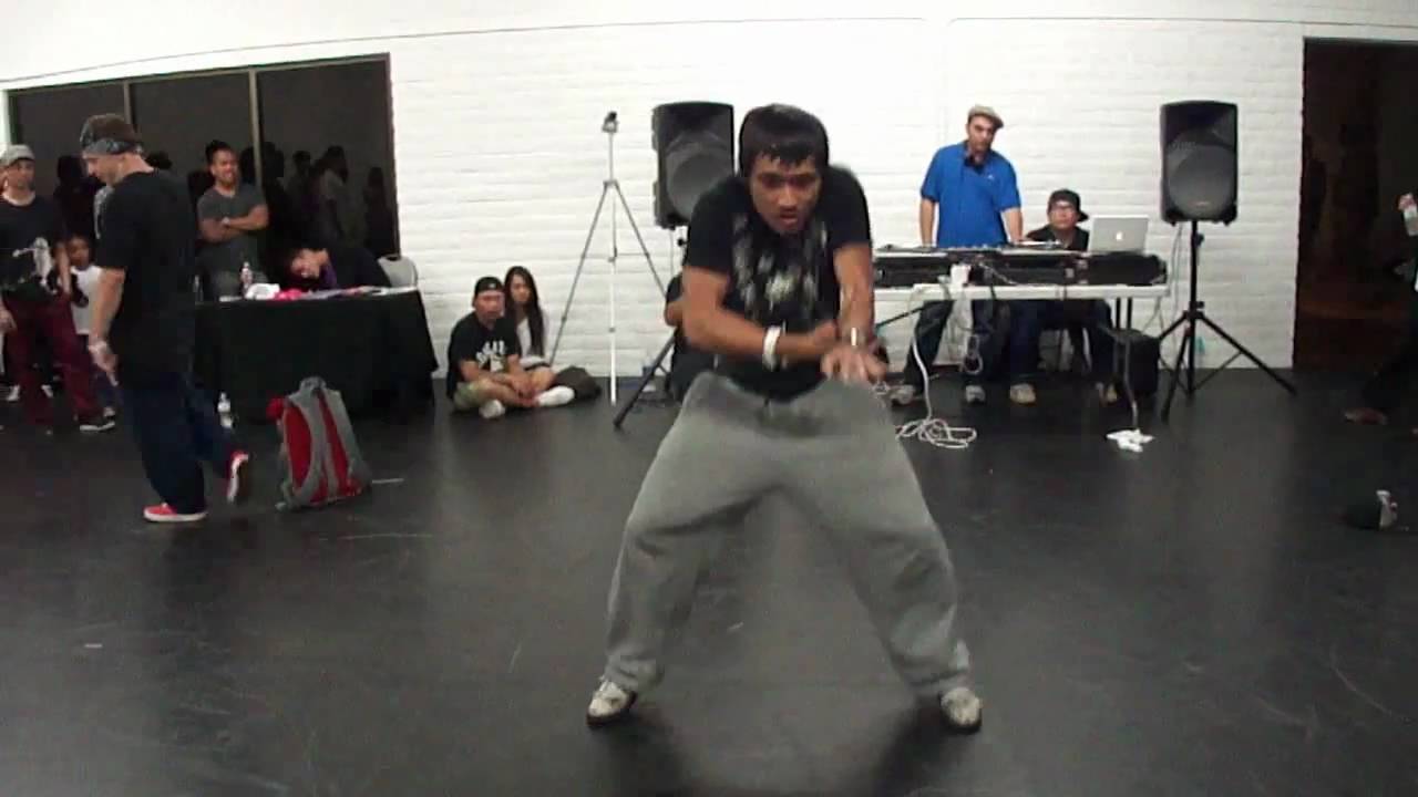 (Soulbotics Krew) Dnoi VS John Doe. (HD) Japan Jam.