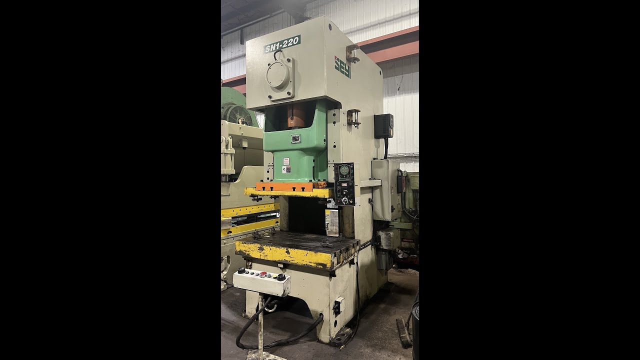 (1) Used 220 Ton Seyi Single Point Gap Frame Press