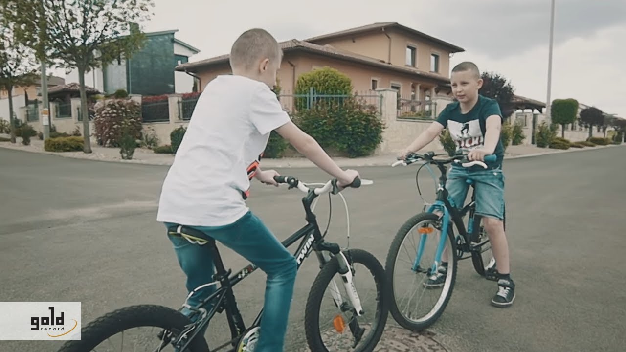 WILLCOX – Day 'N Night [Official Music Video]