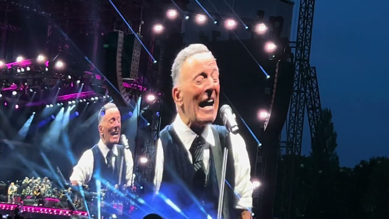 BRUCE IN  BELFAST