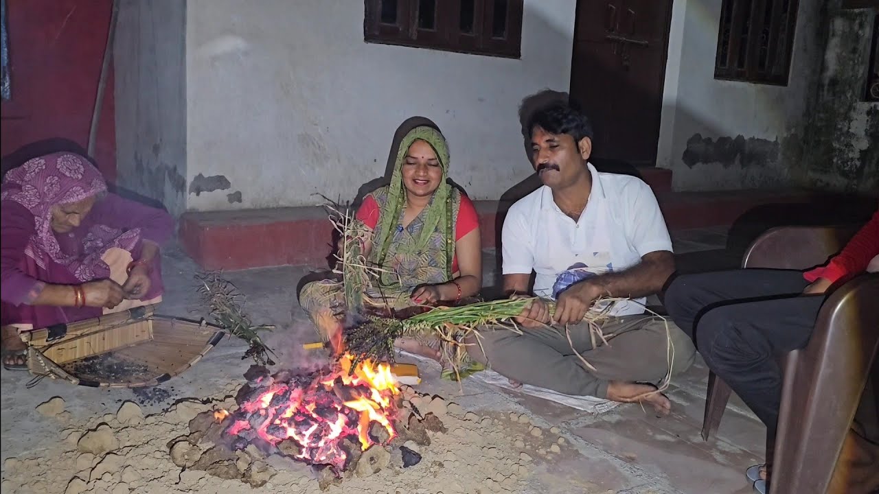 गाँव में ऐसे मनाते हैं होली गुलाल के रंग़ से नीतू की माँग भरदी village holi