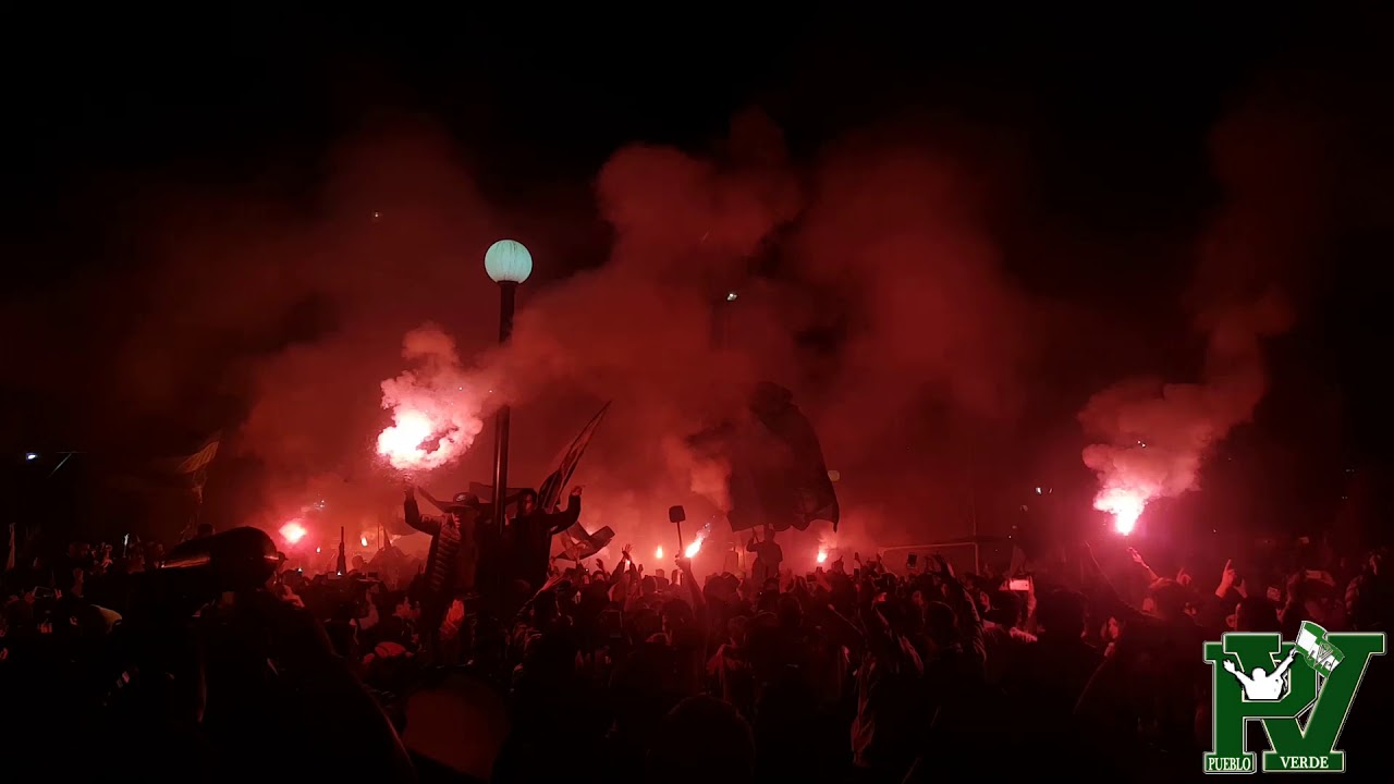 LOS PANZERS EN MUELLE PRAT CELEBRANDO LOS 125 AÑOS DE S  WANDERERS