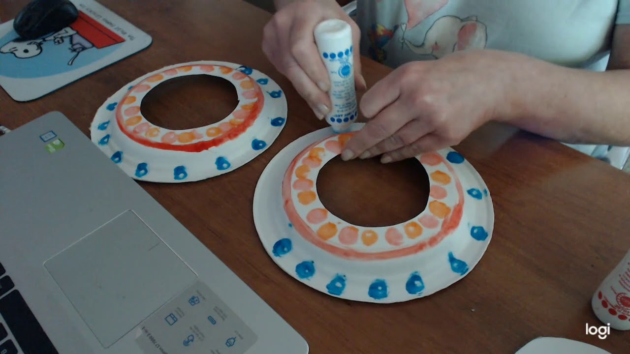 Let's make a Paper Plate Flying Saucer!