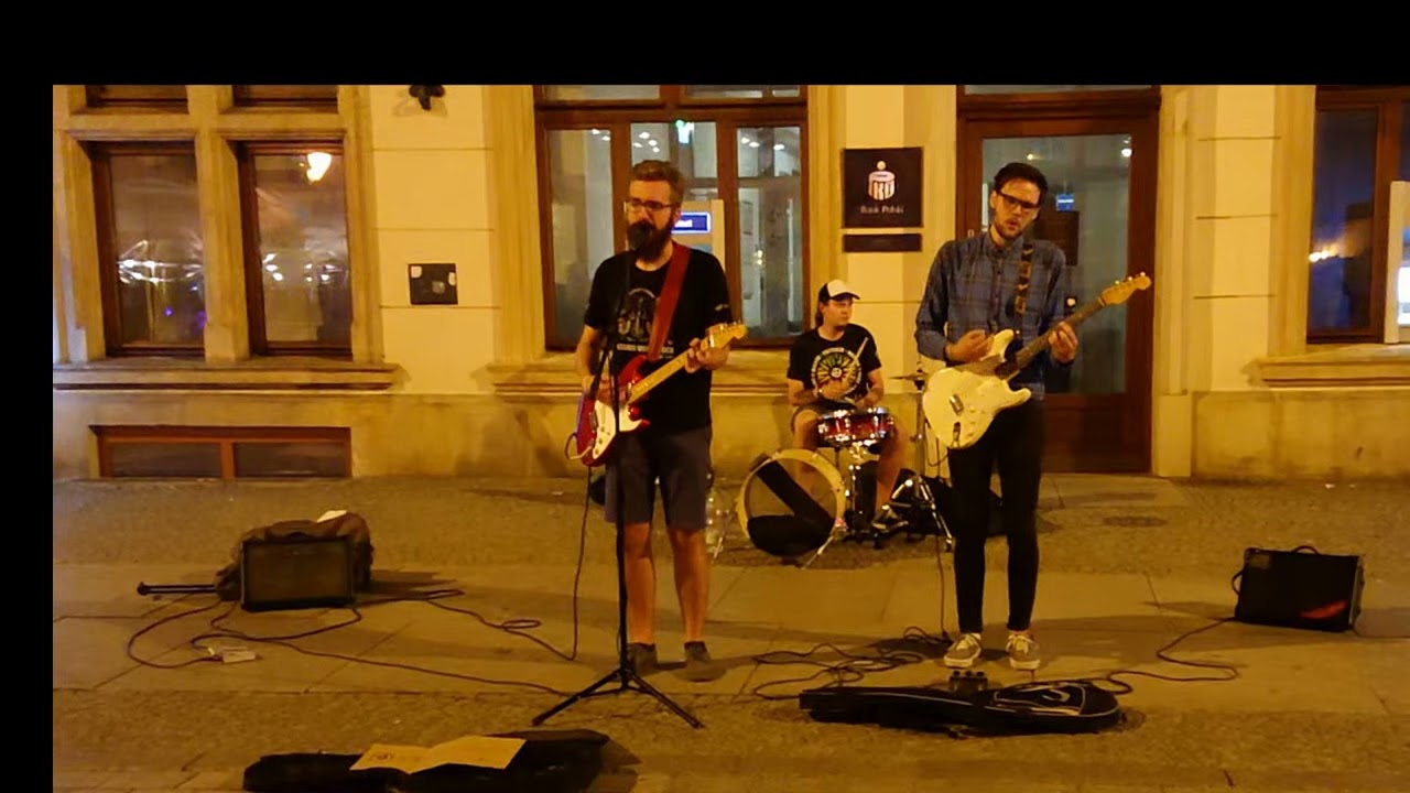 Wroclaw Street Cover: Red Hot Chili Peppers - Californication