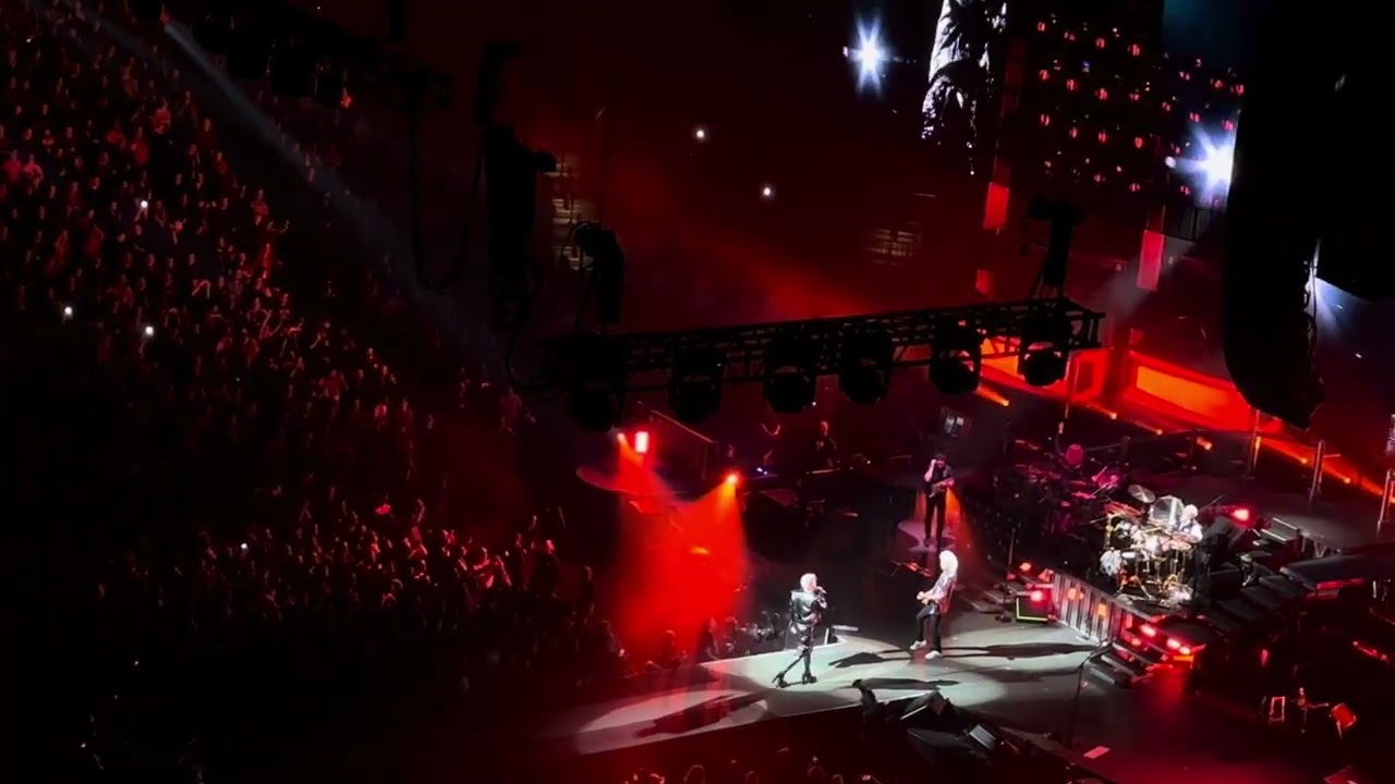 Queen Bicycle Race // Fat Bottomed Girls St Paul, MN 10-27-23