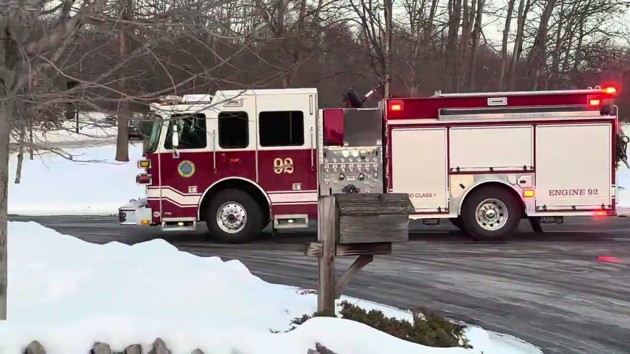 Washington Township Fire Engine 92 & Medic 92 Responding To A Medical Emergency