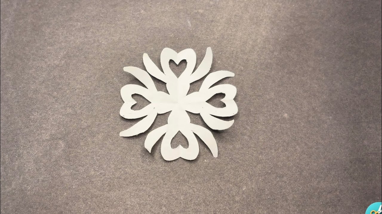 Kirigami Snowflake Design | Simple & Stunning