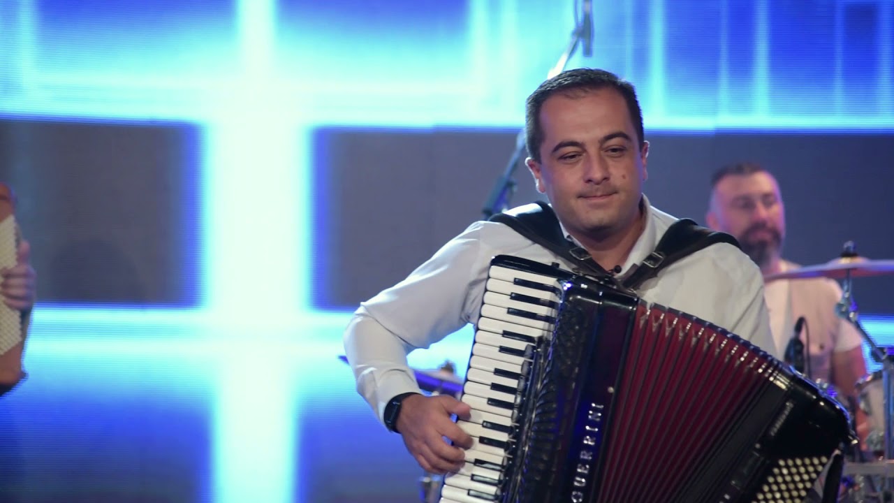Mendo Taskoski - Slozuvalka (Art Studio Production Live TV Show)