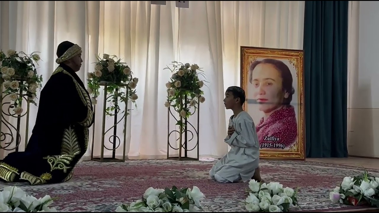 Shum bola va boy obrazi sahna koʻrinishi