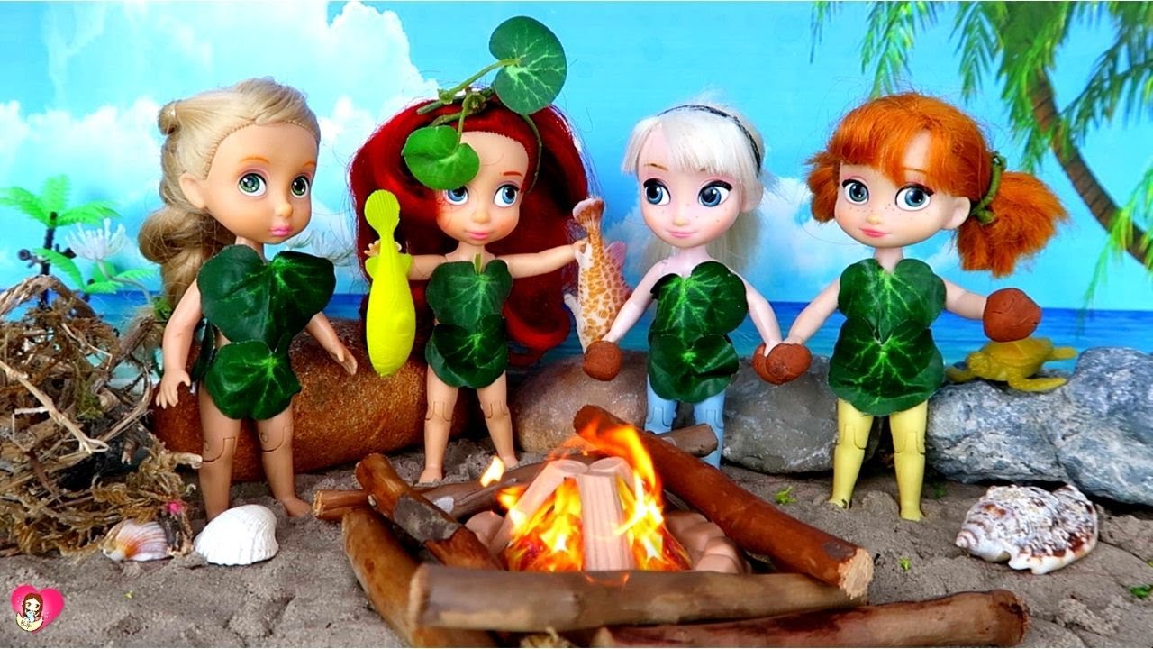 LOST ON AN ISLAND WITH THE JUNIORS | Luna's Toys