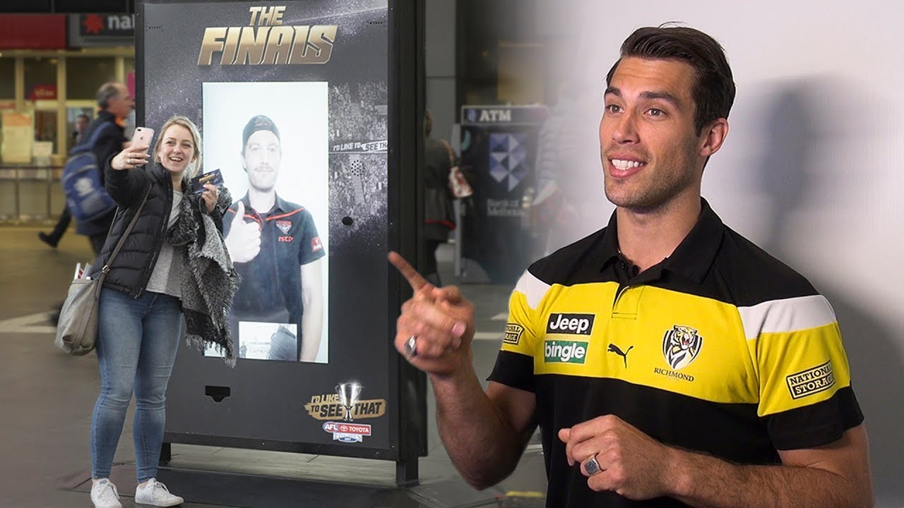 Entertainment & Culture | AFL’s star players live streaming surprise | JCDecaux Australia