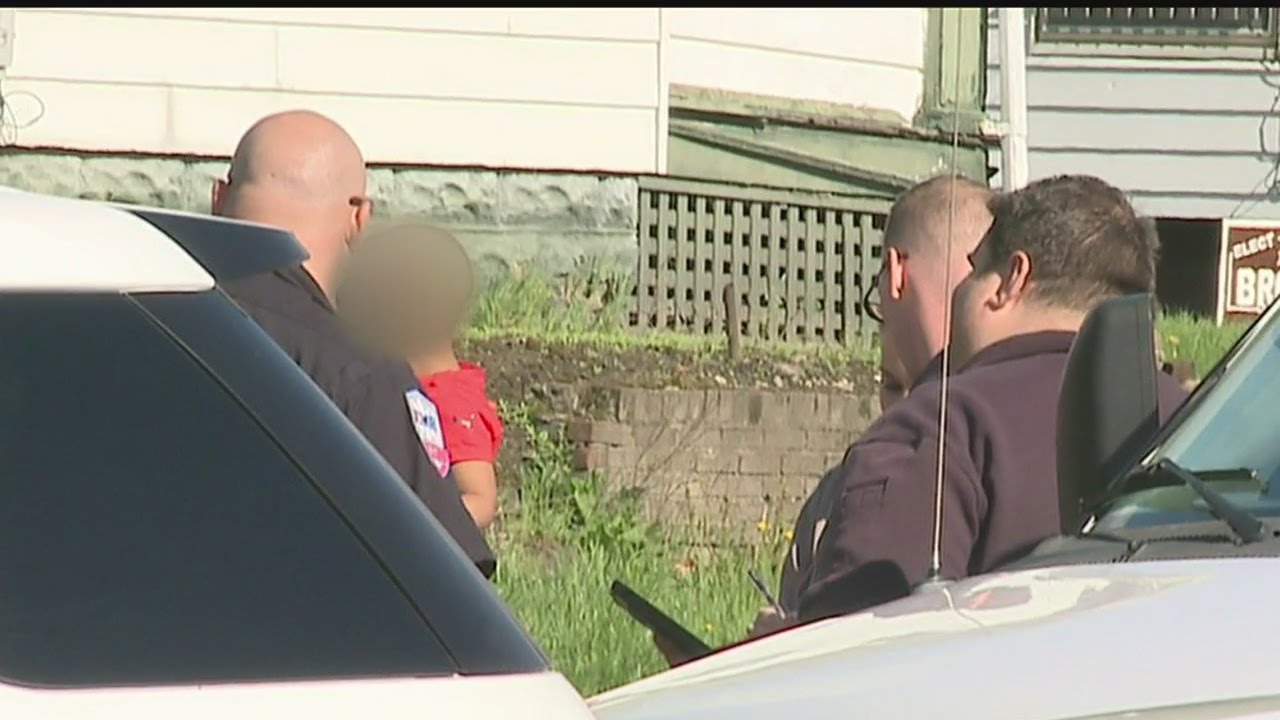 Another toddler found walking alone on busy Youngstown street