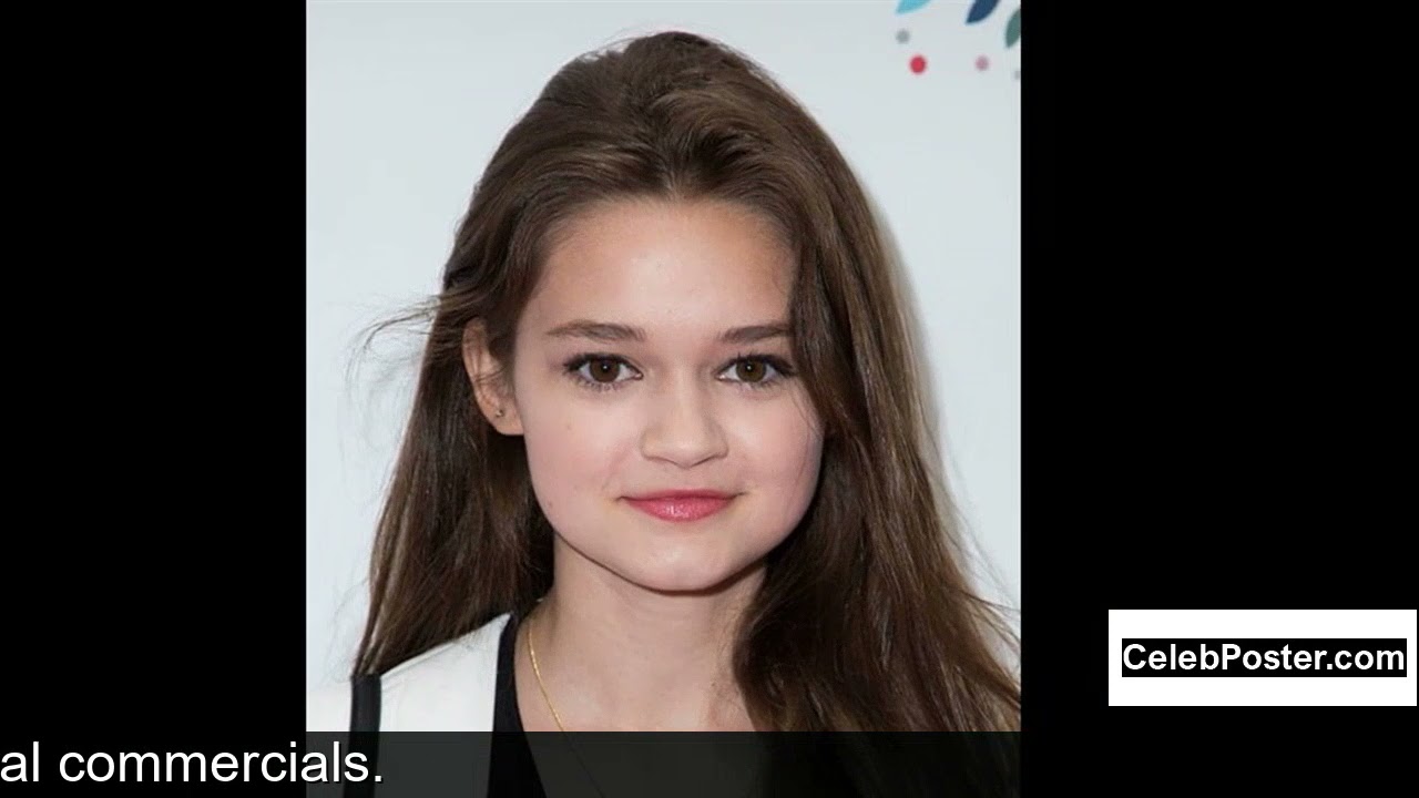 Ciara Bravo biography