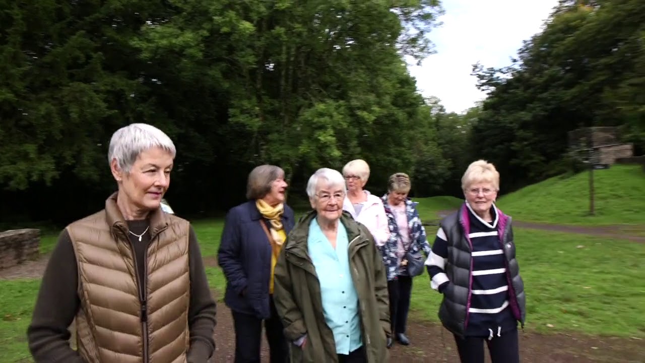 Explore Gnoll Country Park  - Archwiliwch Barc Gwledig y Gnoll