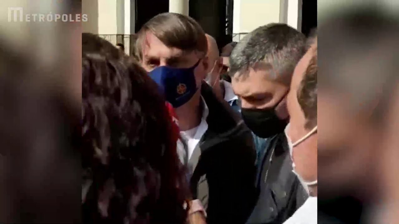Bolsonaro visita igreja em Formosa (GO) no dia de Corpus Christi