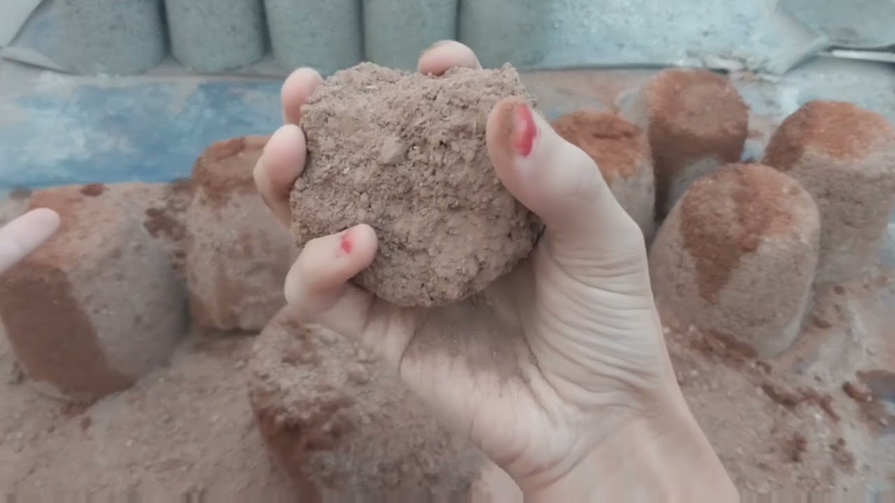 Red gritty dirt liquid Pouring&crumbling ❤️