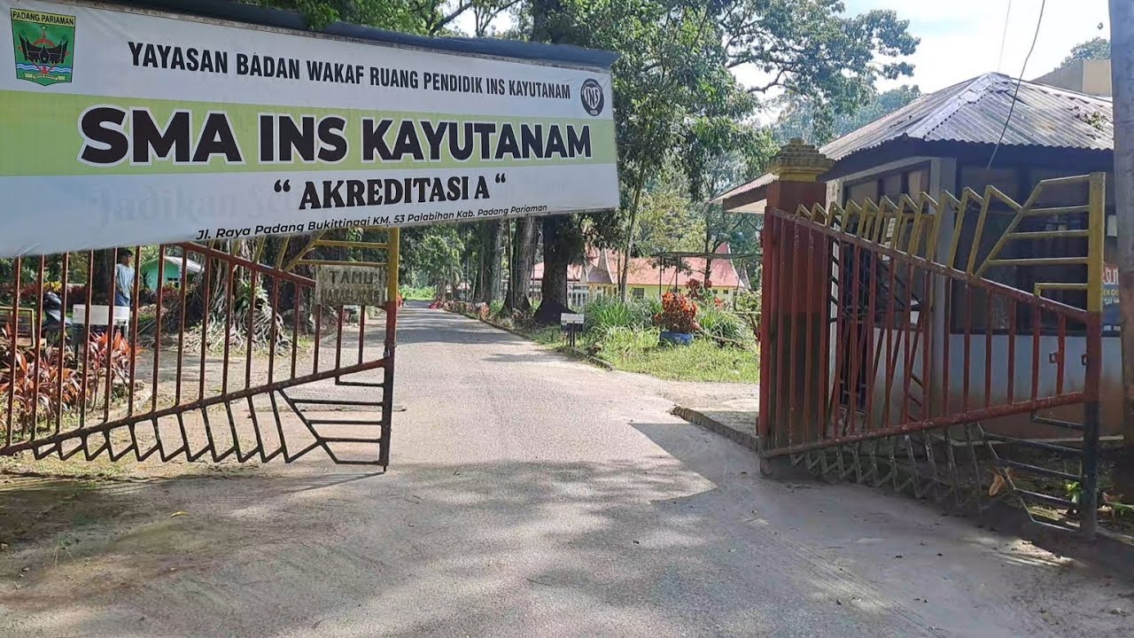 SMA INS KAYU TANAM TEMPAT SEKOLAH ALMARHUMAH NIA PUTRI KANDUNG BAPAK ASRIL