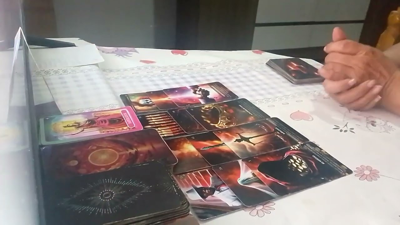 PEIXES 🌍🕎 4 sem out 25 Alguém Arrependido do q fez🤦 justiça ⚖️intervenção🕎 Dinheiro💵  Amor 👩‍❤️‍💋‍👨