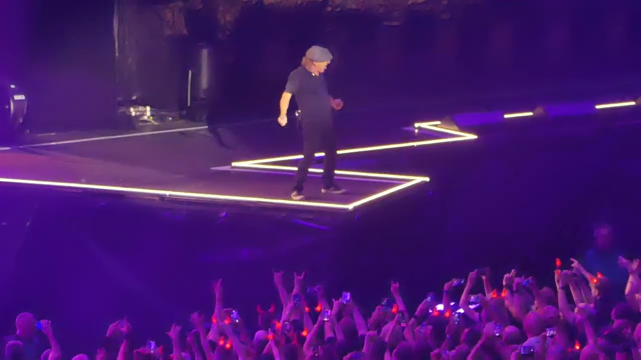 AC/DC - You Shook Me All Night Long (Full HD) (Live @ Johan Cruijff ArenA, Amsterdam, 05-06-2024)