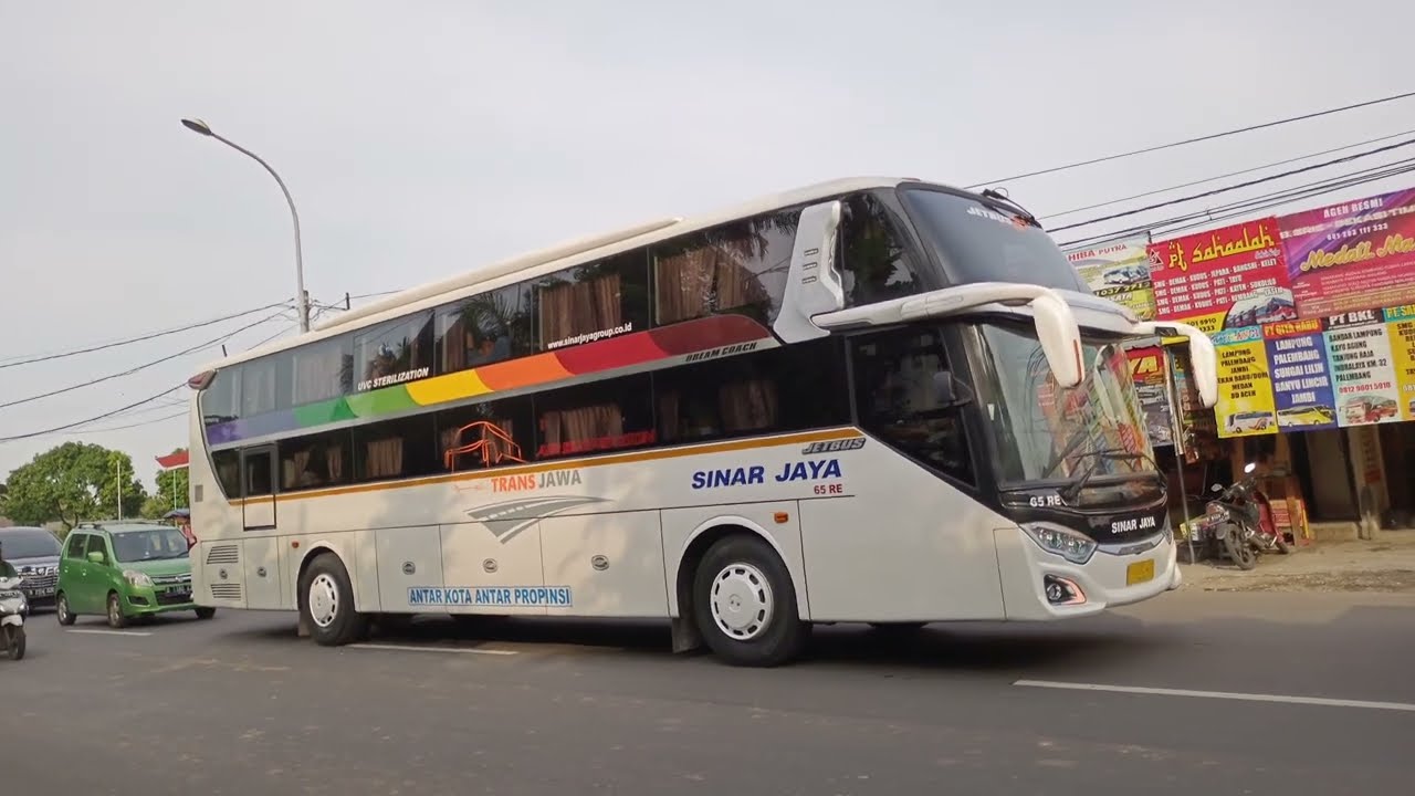 Video Bus Sinar Jaya berangkat dari agen PO Sinar Jaya bulak kapal bekasi timur.,