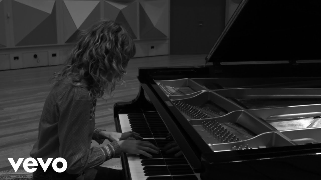 Sophie Hutchings - Your Heart
