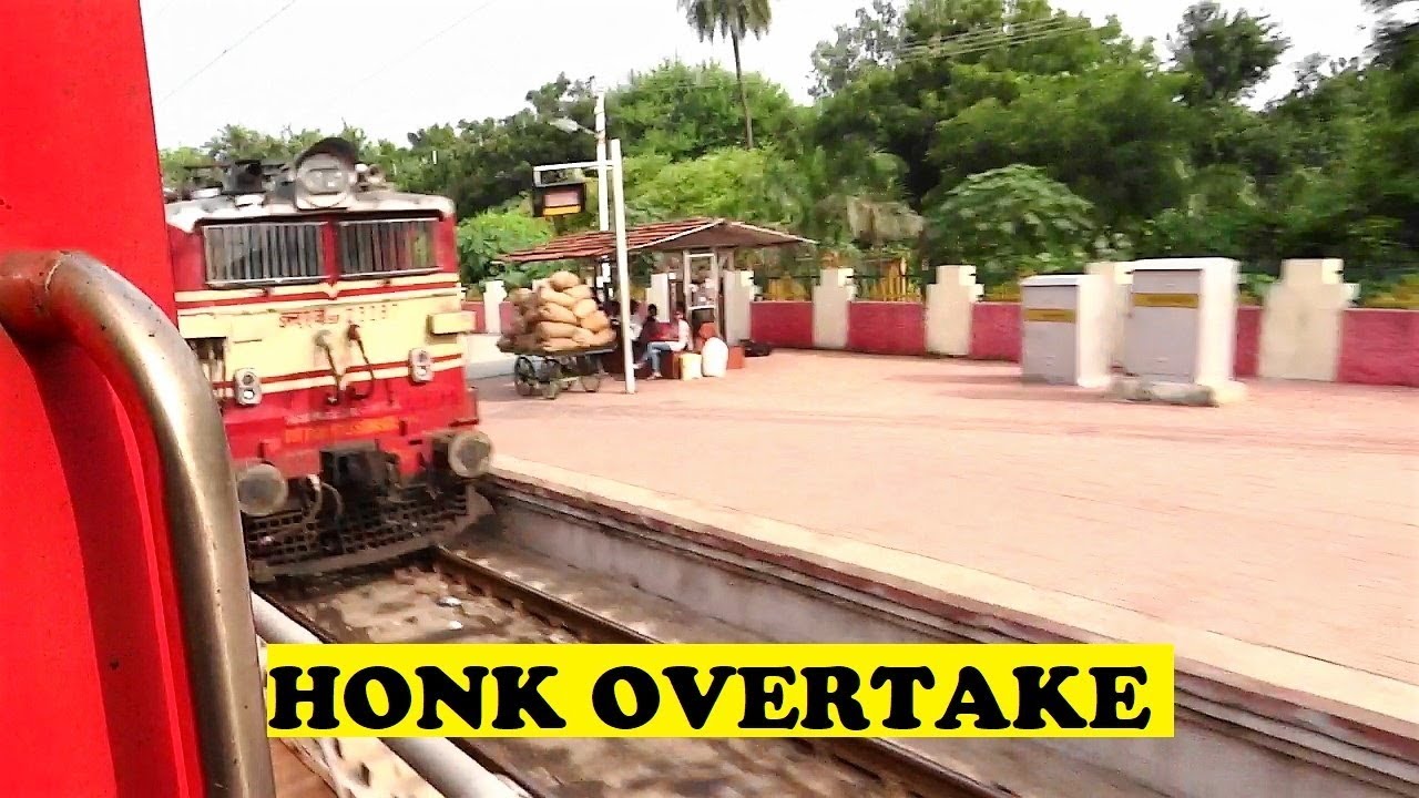 Longest Rajdhani Honk, Speed Overtake Ratlam Mathura Passenger At Nagda Junction