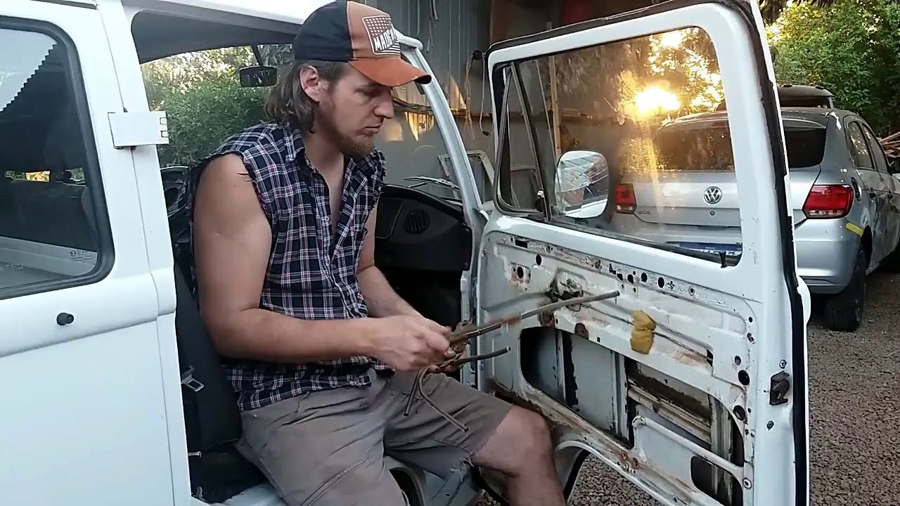 Como trocar a máquina de vidro da Kombi Cliper