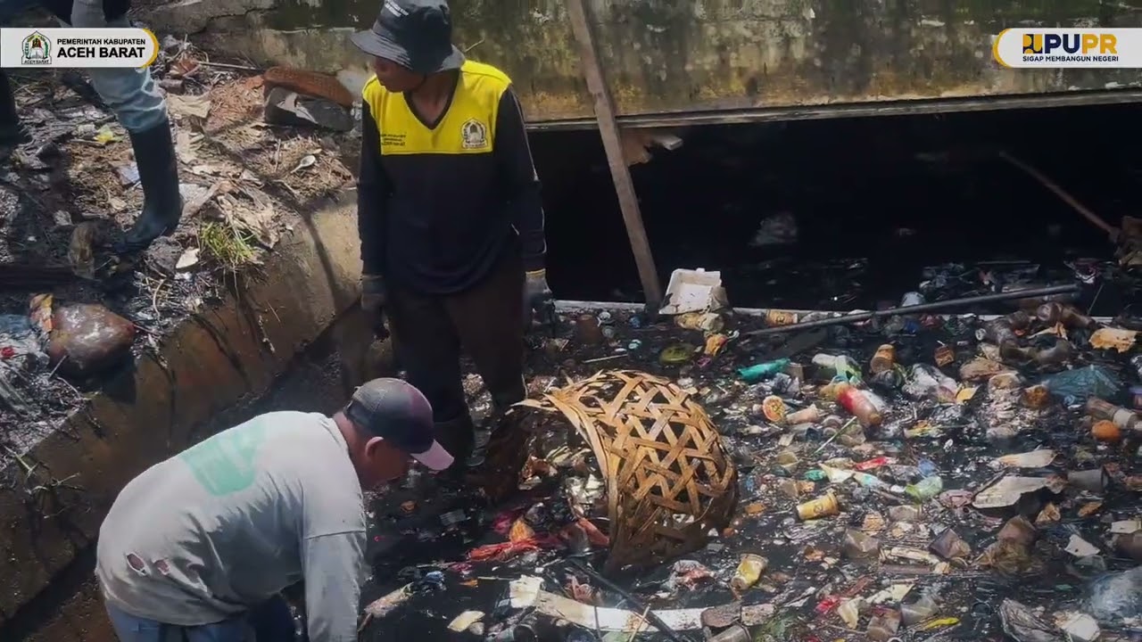Normalisasi Lueng Aneuk Aye dan Pembersihan Sampah Liar
