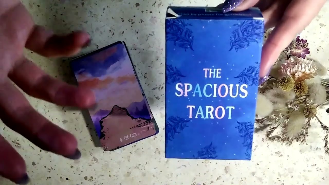 The Spacious Tarot - таро Пространства (Авторы Кэрри Мэллон и Энни Рюгт) - обзор реплики.