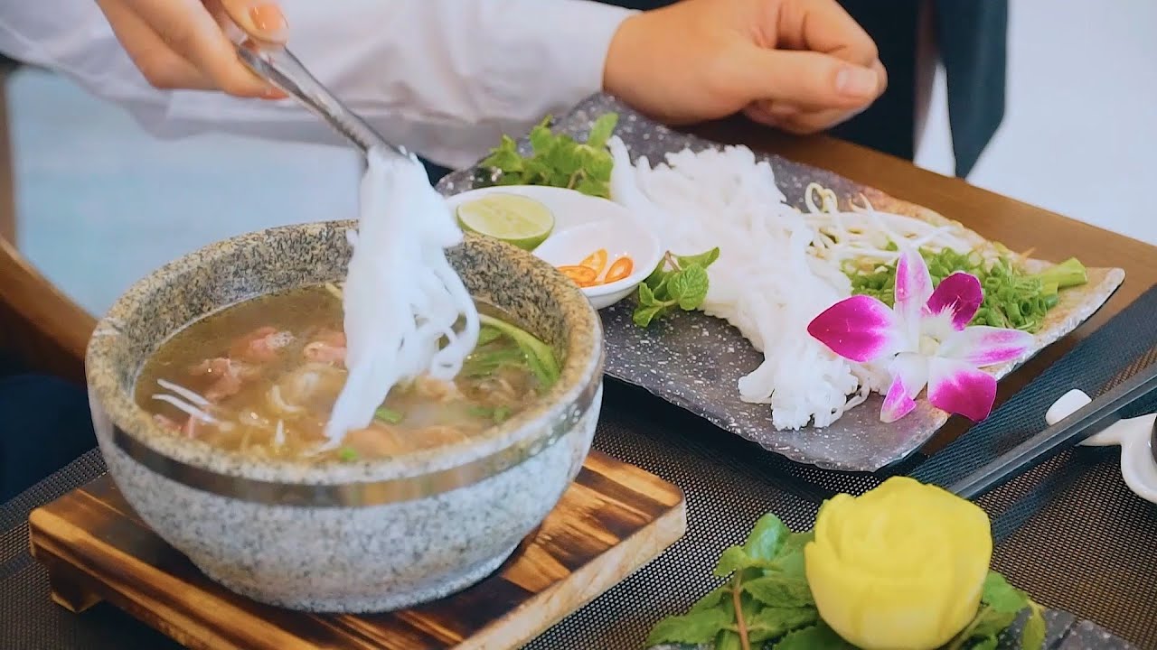 37 Hùng Vương Restaurant: Lịch sử hình thành và sứ mệnh nâng tầm Phở Việt!