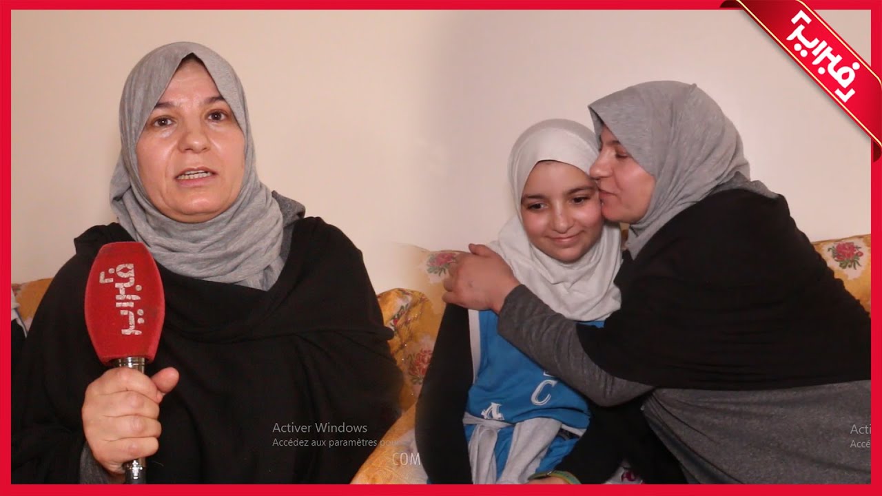 والدة تلميذة طردتها مدرسة فرنسية بسبب الحجاب: حبسوها فالمكتبة بحال دايرة جر_يمة