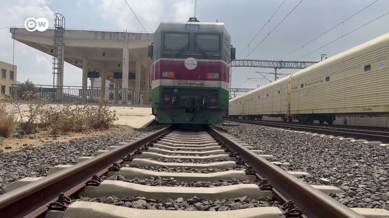 DW Amharic  በስርቆት ጉዳት የደረሰበት የኢትዮ-ጅቡቲ ባቡር አንደኛው መስመር