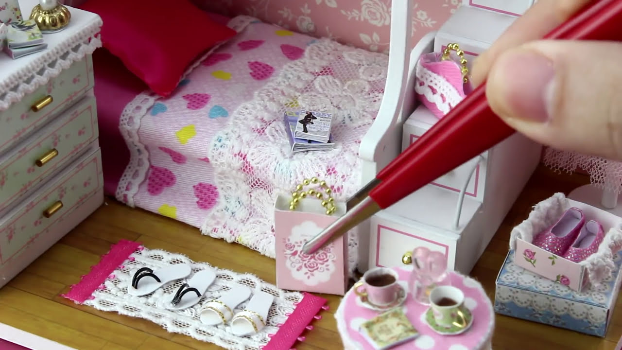 DIY Miniature Model House Kit With Working Lights 