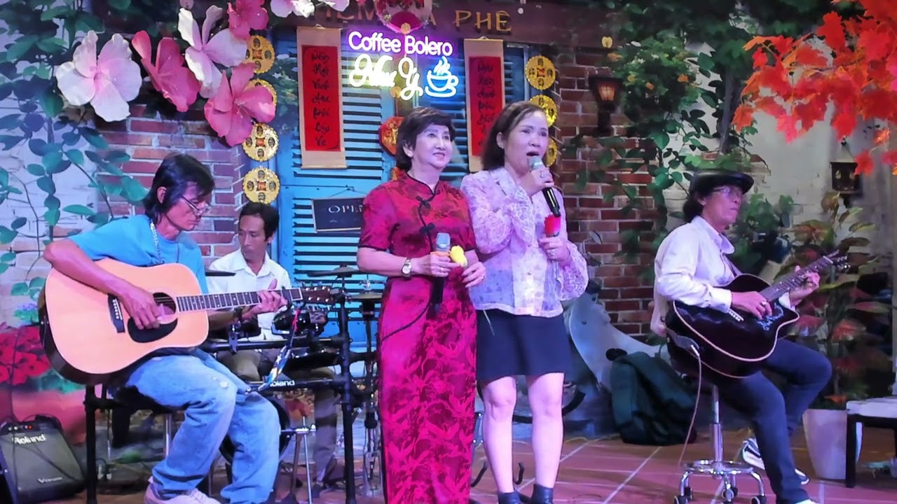 Chờ đông  - Sáng tác: Ngân Giang -  Trình bày : Phi Long & Vy Lê