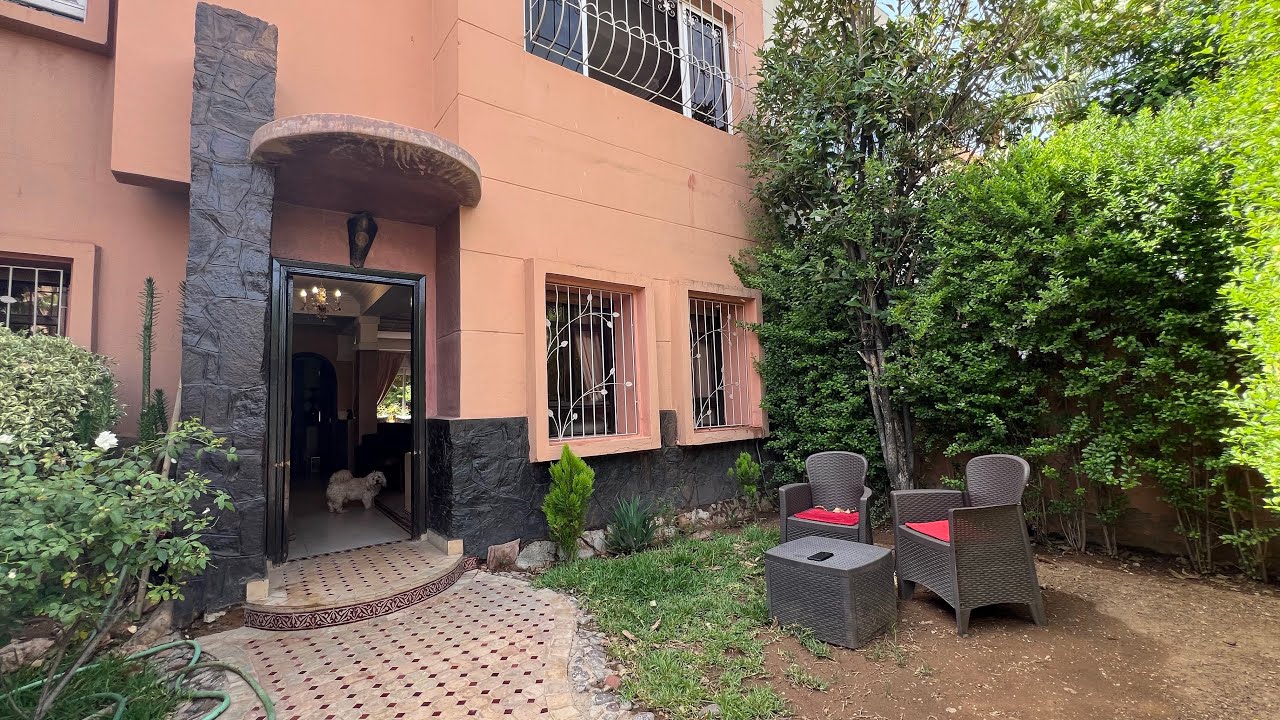 🏡فيلا للبيع في مراكش طريق الدار البيضاء قرب مدرسة العراقي 2 بمساحة 180 متر لتواصل 0678486280