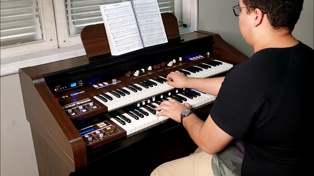 Hino - 351 “Senhor à Tua presença” | Órgão TOKAI T-1 Concert | Gabriel Sanches