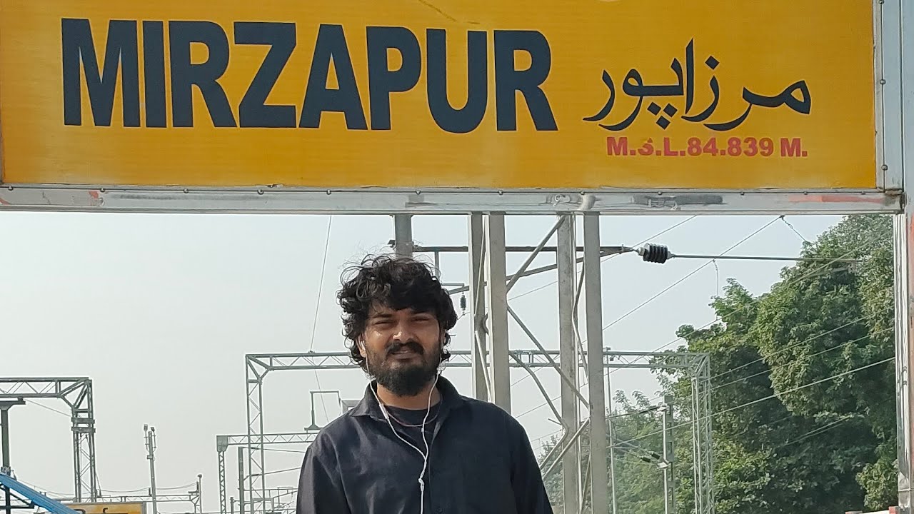 स्टेशन पर बैठकर छक्के का इंतजार किया | Prayagraj 