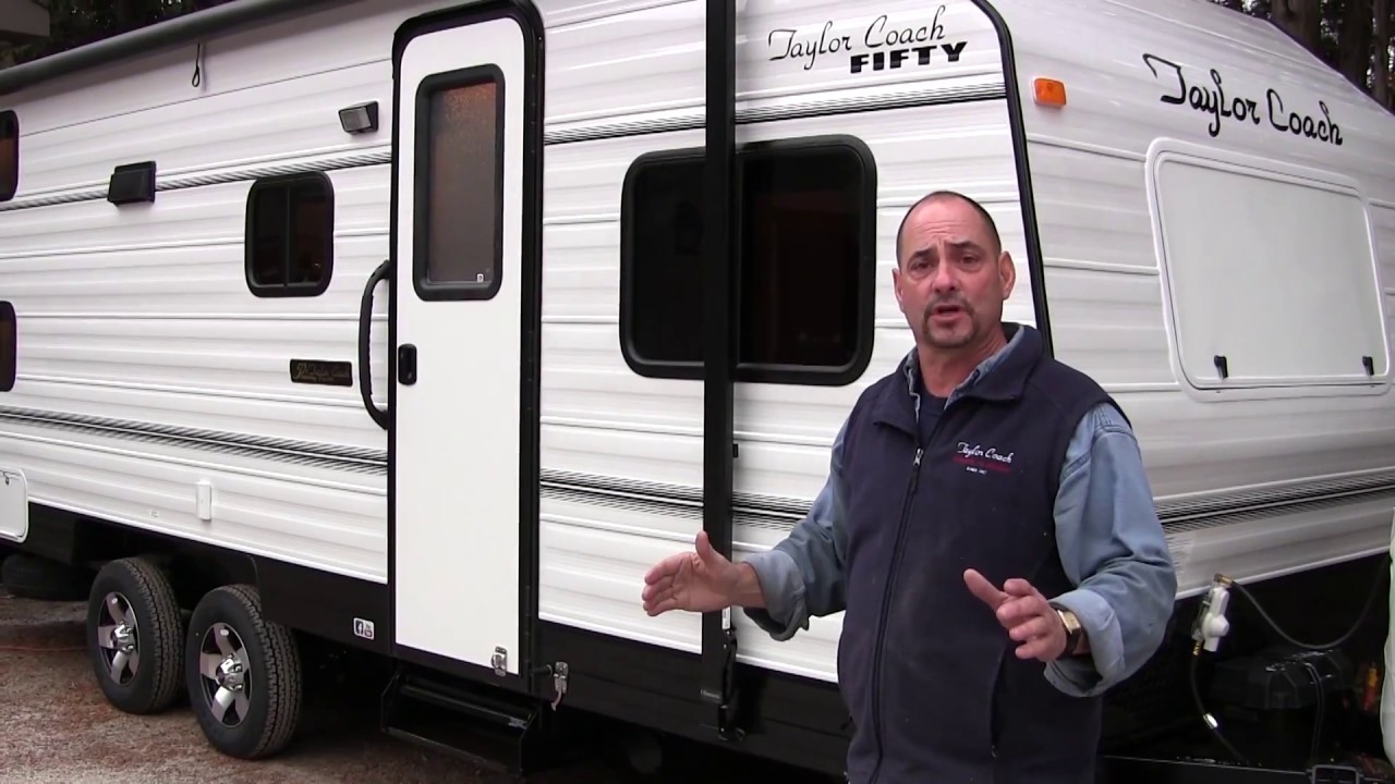 Taylor Coach 2017 24' Stacker Bunks