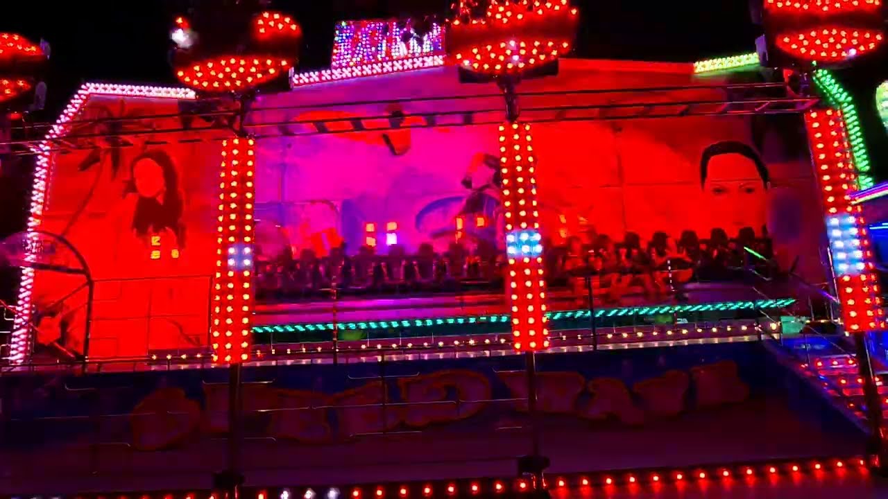 Extreme wave (luna park Pinarella 2025)