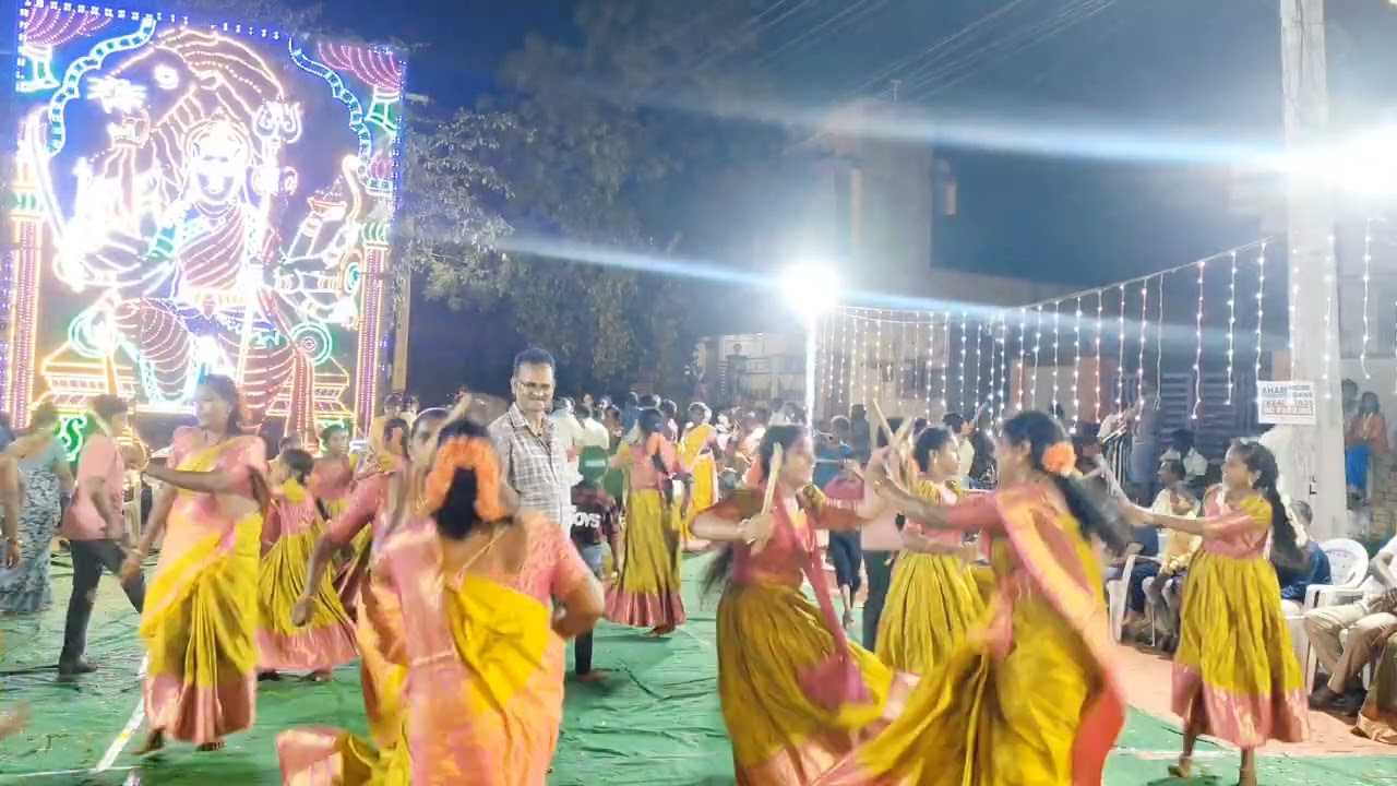 #అయోధ్య రాముడు మీద చక్కనైన కోలాటం ఉగాది పర్వదినాన గంగమ్మ తల్లి దగ్గర సర్వేజనా సుఖినోభవంతు జైశ్రీరామ్