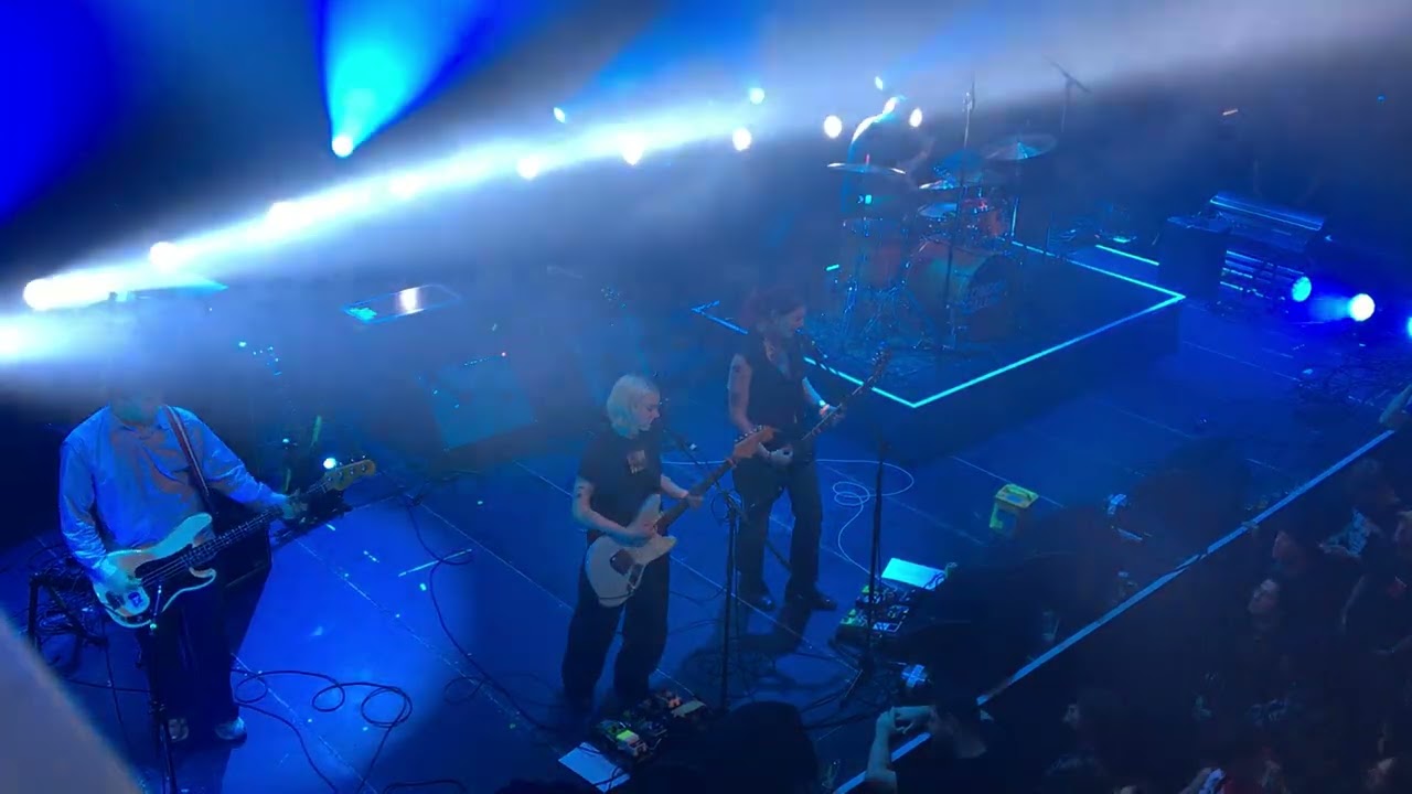 Momma - Welcome To My Blue Sky - Paradiso Amsterdam 01-11-2025