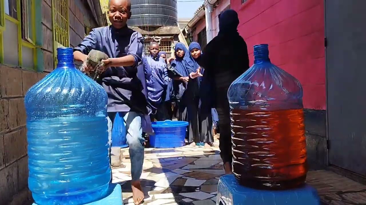 FILLING WATER IN BOTTLE WITH SPONGE CHALLENGE