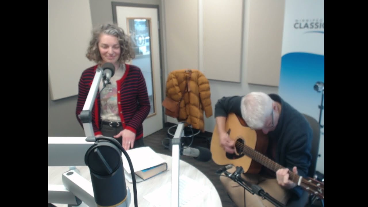 Erin Propp & Larry Roy bring Joni Mitchell’s songs to life in this stunning Music N Mavens tribute.