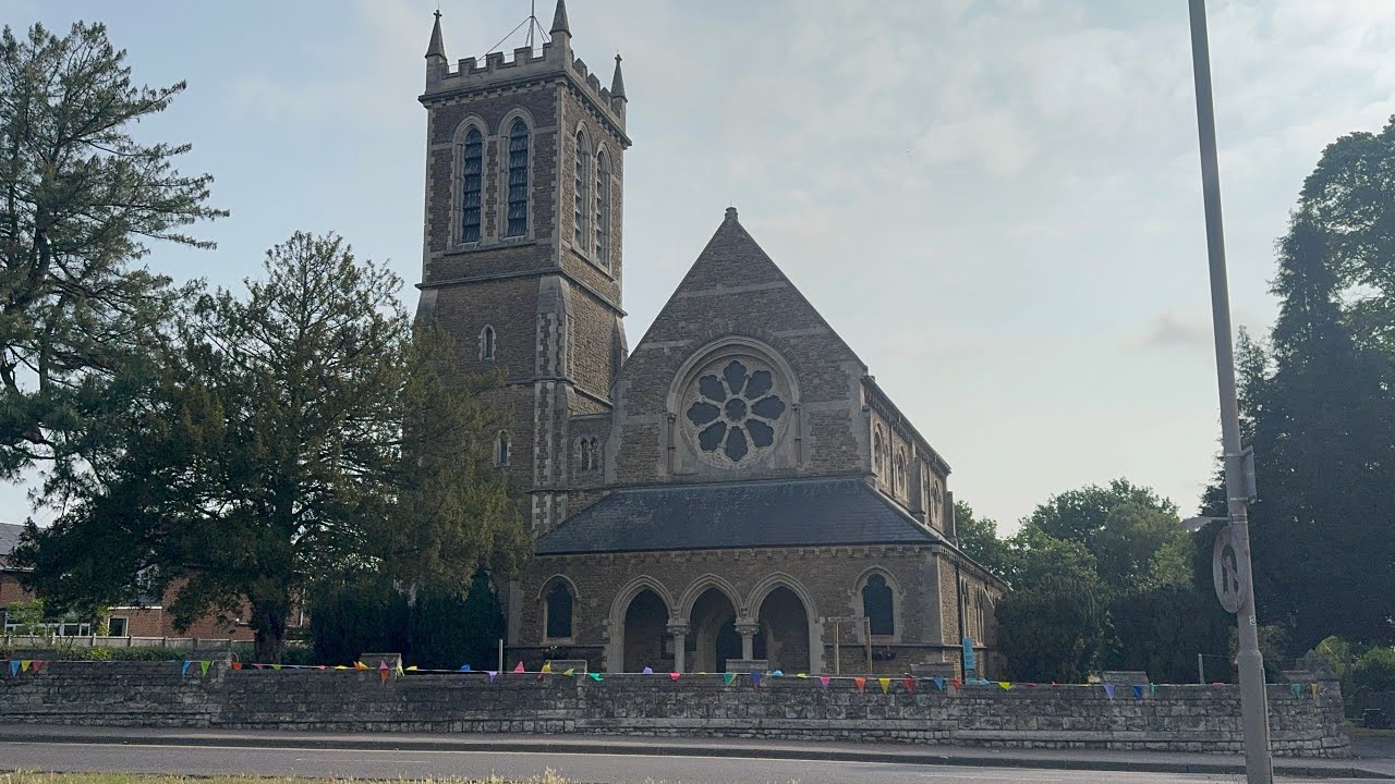 Walk about….. Chigwell Row village