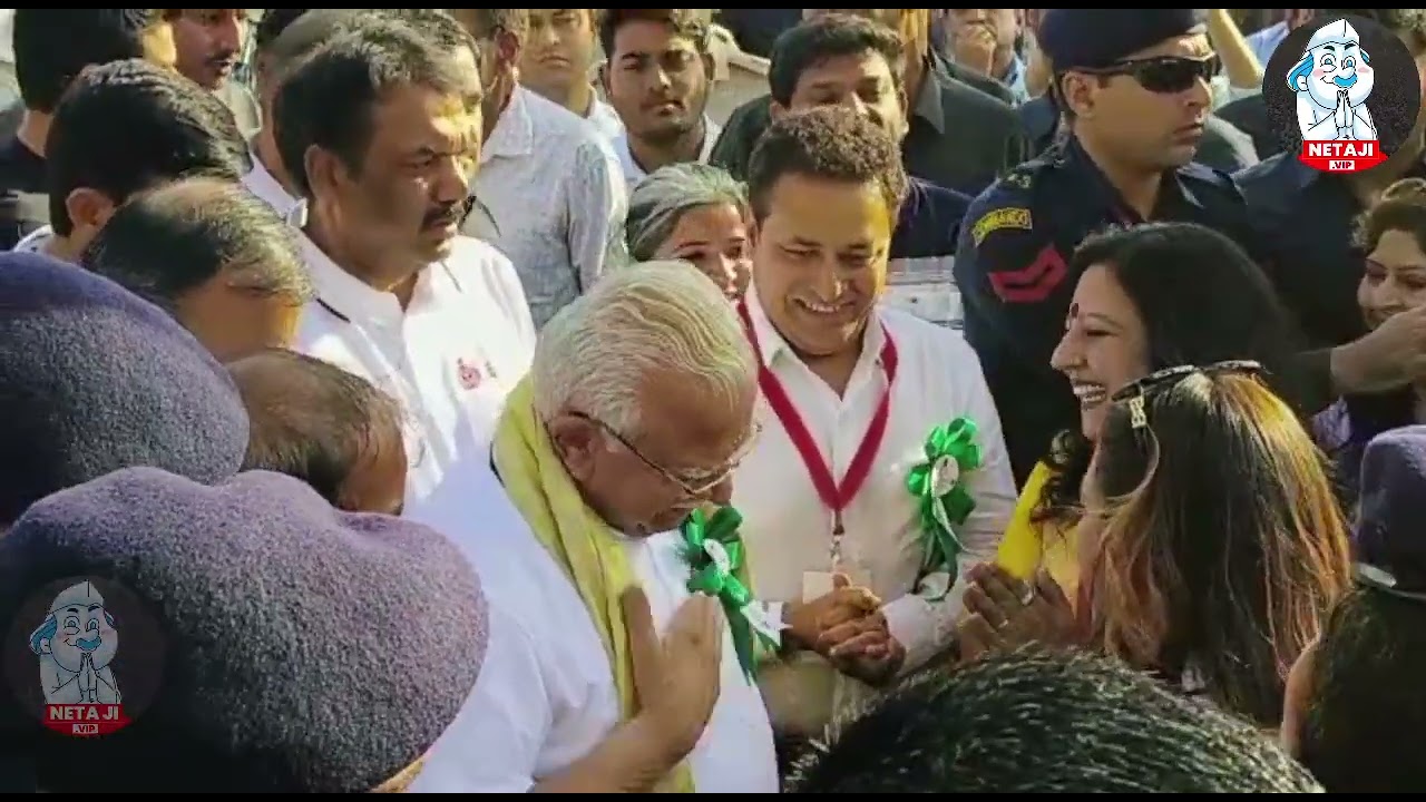 गुरुग्राम में Raahgiri प्रोग्राम में सुबह सुबह CM मनोहर लाल खट्टर ने चलाई साइकल देखें Live Video
