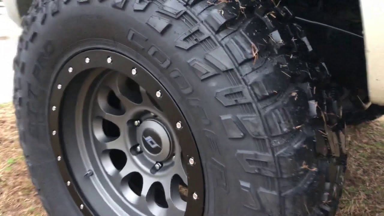 StealthCustomSeries Ray 10 17x9 -38 offset 3.5 BS on a 3rd Gen Toyota 4Runner