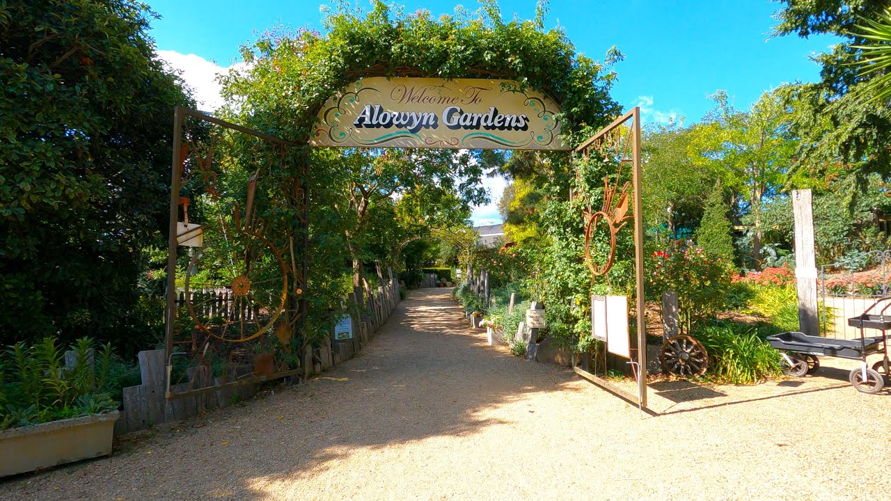 Alowyn Gardens Walk 4K