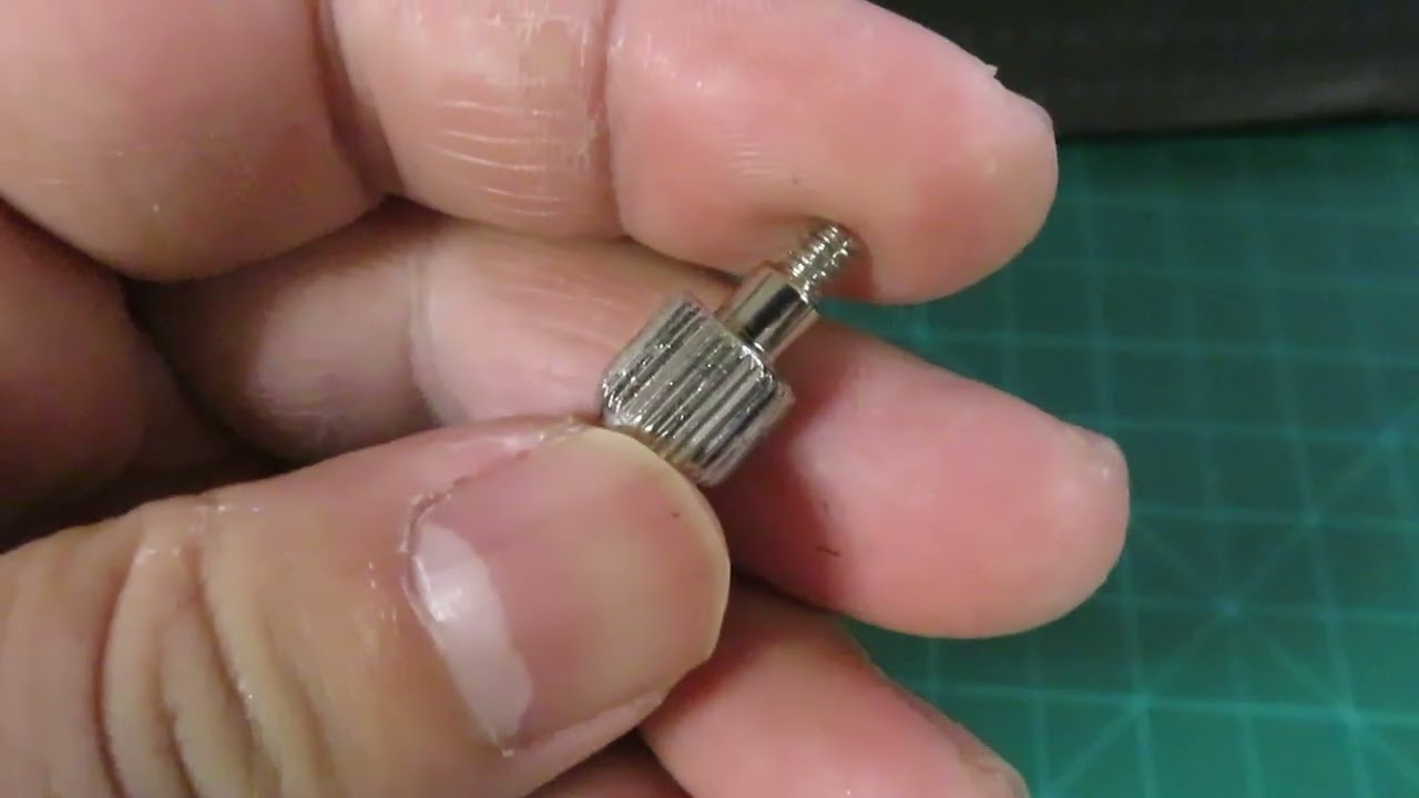 Eleven (11) HDD Screws 6-32 thread (from Thermaltake Tsunami Dream computer case)