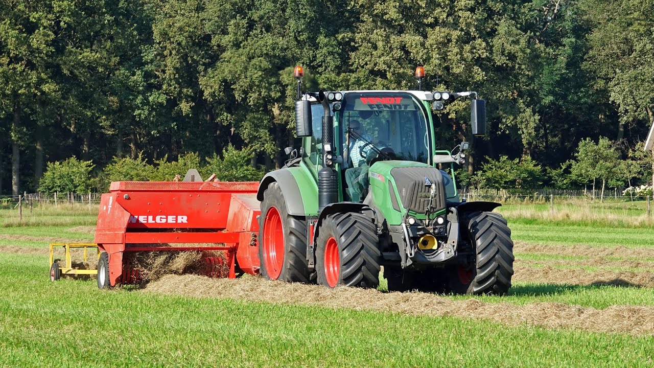 Pressing Small Hay Bales | Fendt 313 + Welger | Bloemendal | 2021